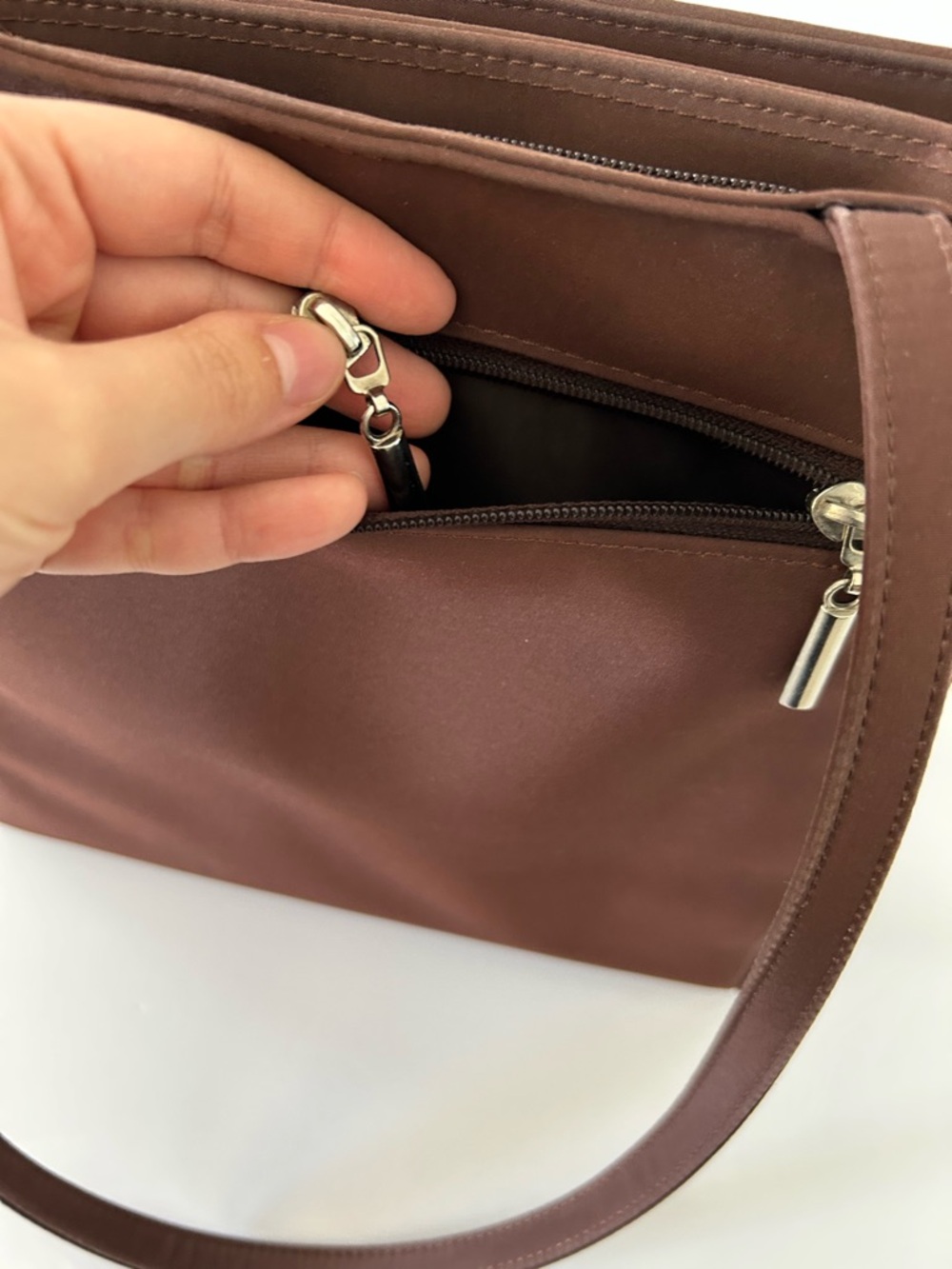 Vintage Y2K Handbag Shoulder Tote (Flawed) - Unbranded - Color: Burgundy/Brown - Picture 16 of 16